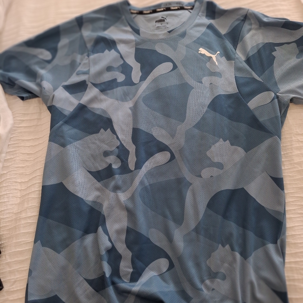 Puma Men's Blue Camo Graphic Tee Size M